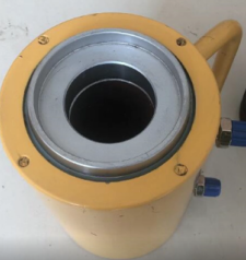 空心千斤頂?shù)膬?yōu)勢(shì)以及使用行業(yè)